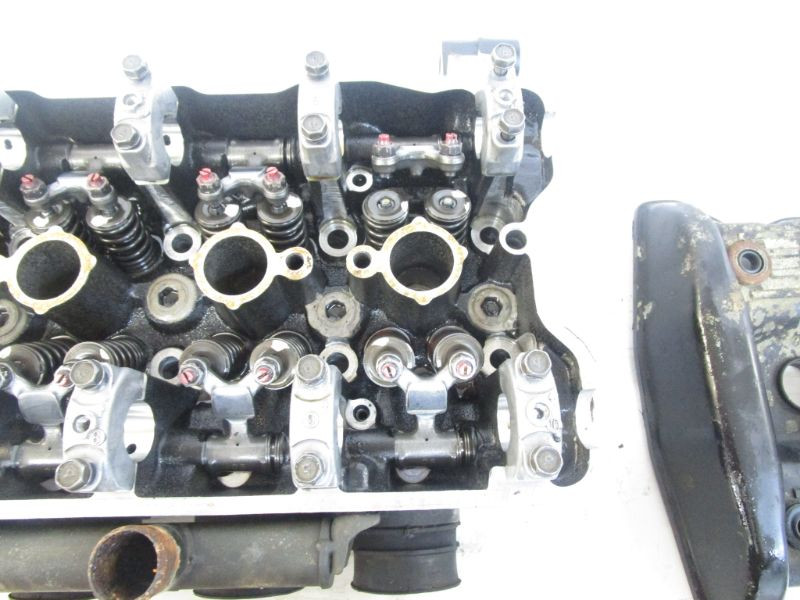 1986-1987 Kawasaki ZX 1000 GPZ Cylinder Head 11008-1147